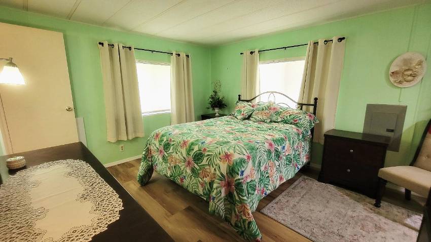 181 Juniper Dr. West a Dundee, FL Mobile or Manufactured Home for Sale